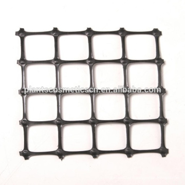 Traction bidirectionnelle et extension de la géogrille plastique